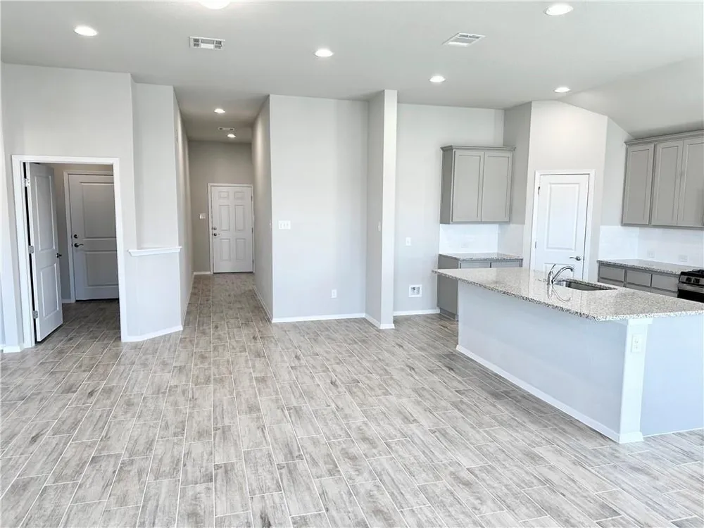 131 Spiny Lizard Lane San Marcos, TX 78666