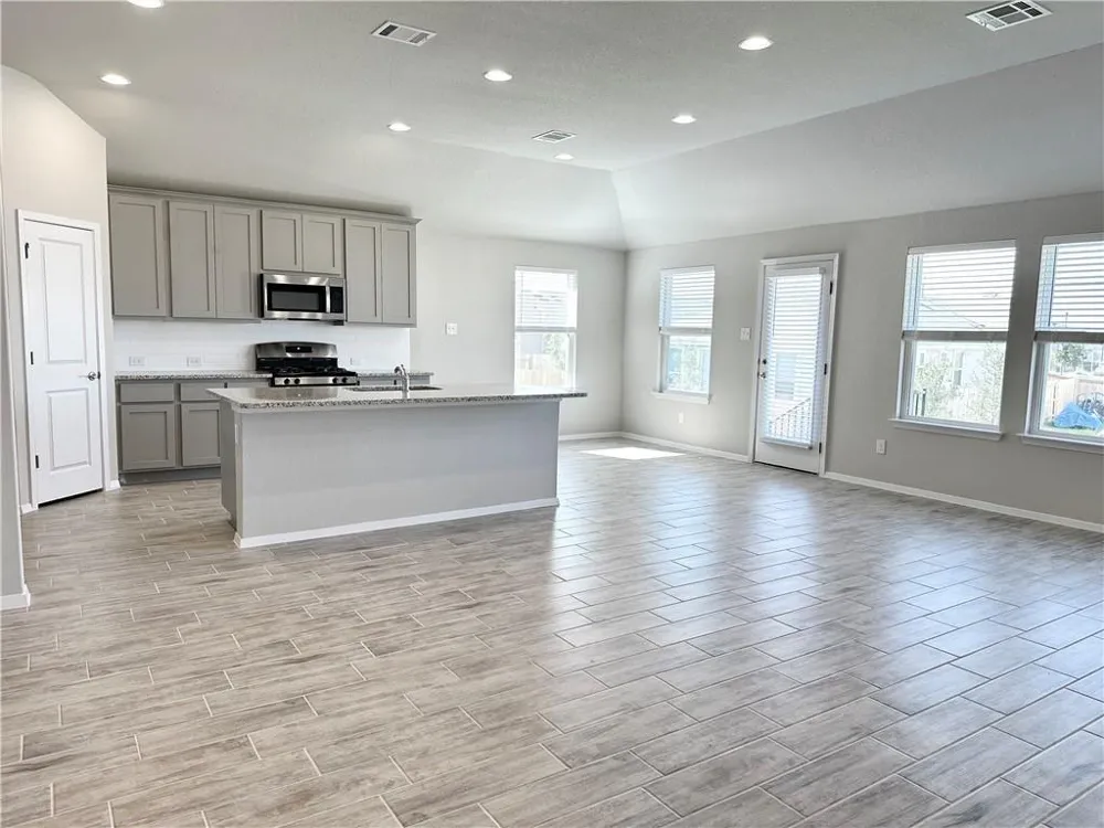 131 Spiny Lizard Lane San Marcos, TX 78666
