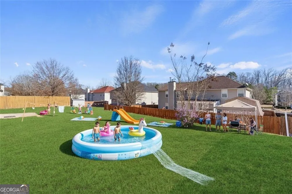 541 Hamlet DR Hampton, GA 30228