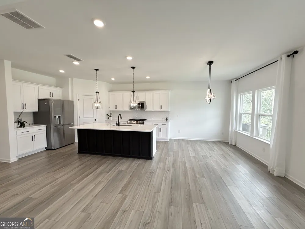 207 Foxhill DR Dawsonville, GA 30534