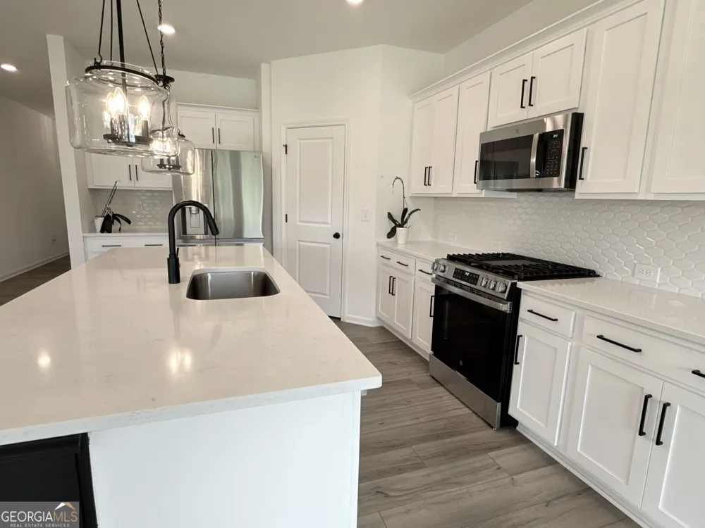 207 Foxhill DR Dawsonville, GA 30534
