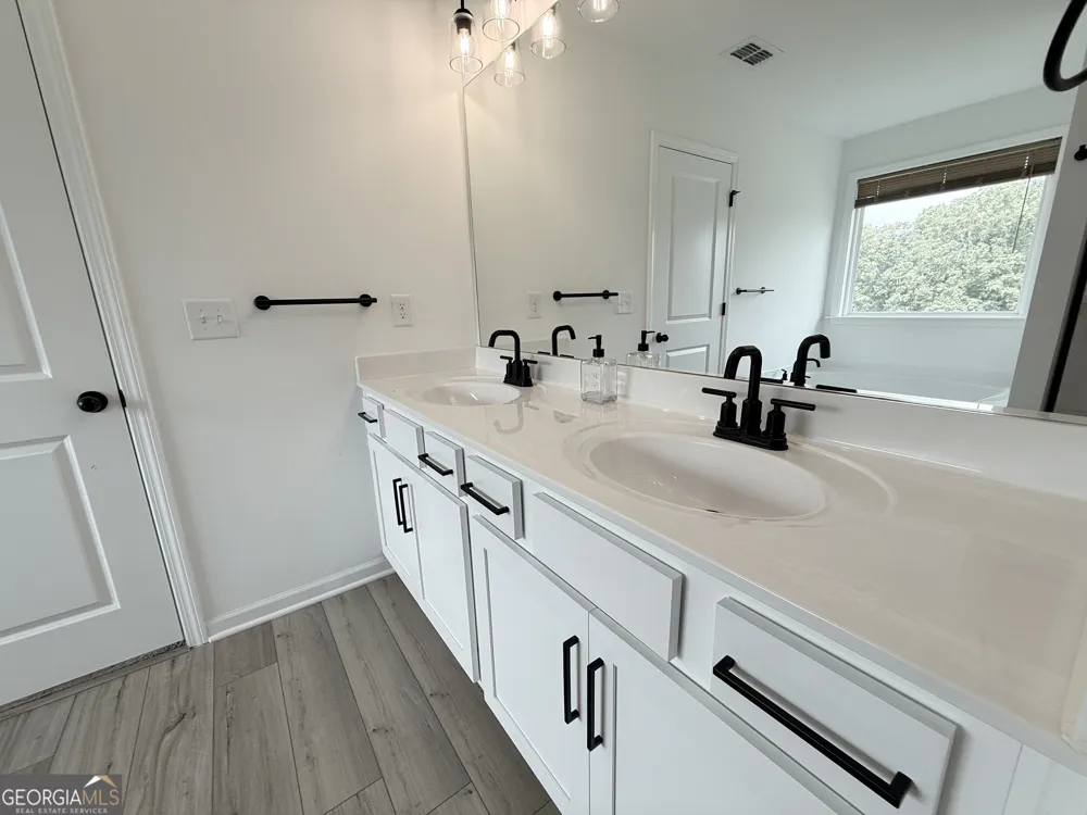 207 Foxhill DR Dawsonville, GA 30534