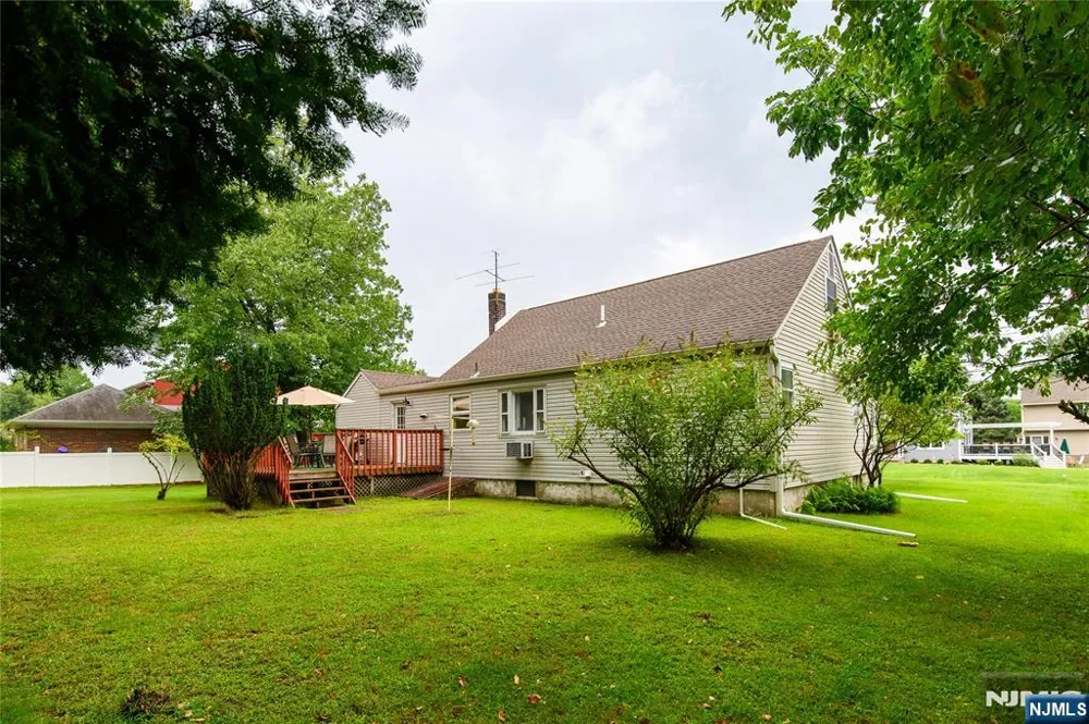 46 Linwood Avenue Midland Park, NJ 07432