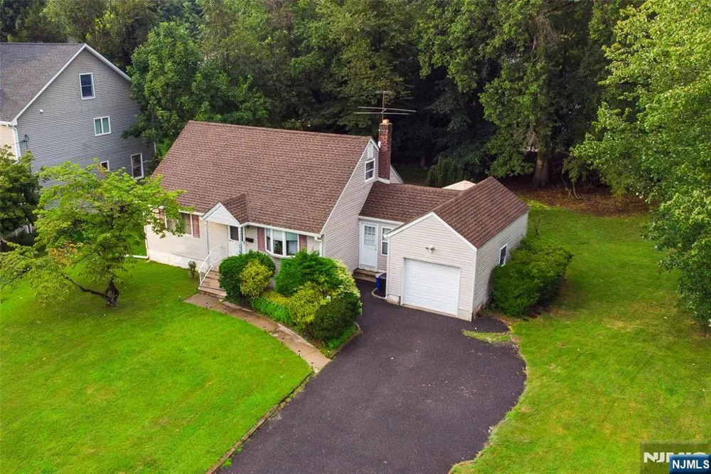46 Linwood Avenue Midland Park, NJ 07432