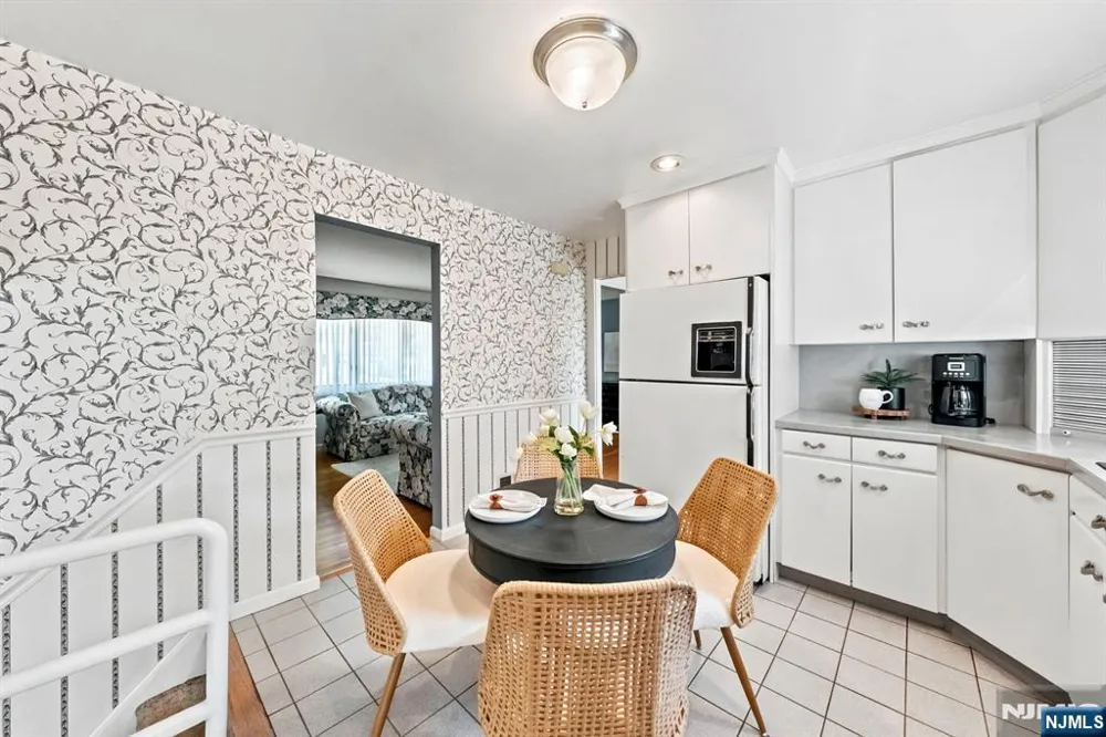 33 Waling Drive Wayne, NJ 07470