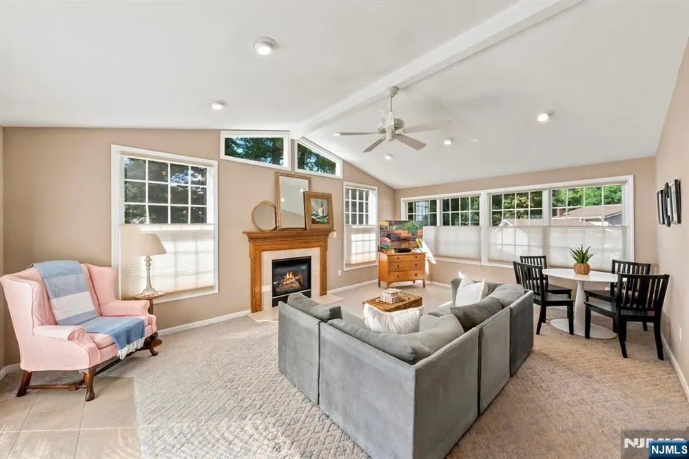 33 Waling Drive Wayne, NJ 07470