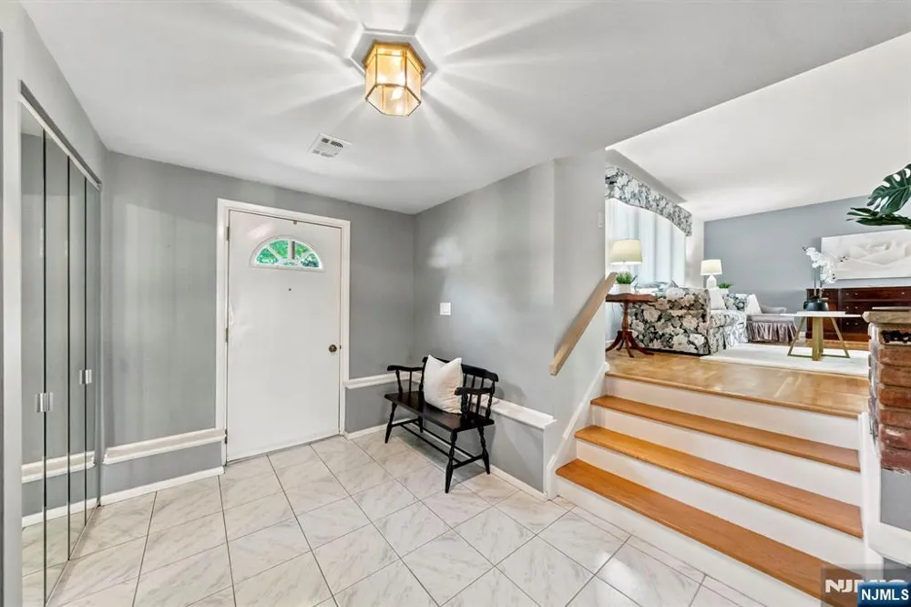 33 Waling Drive Wayne, NJ 07470