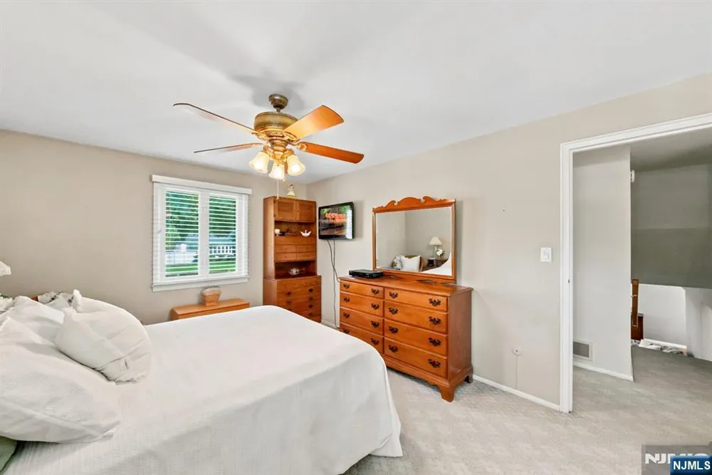 33 Waling Drive Wayne, NJ 07470