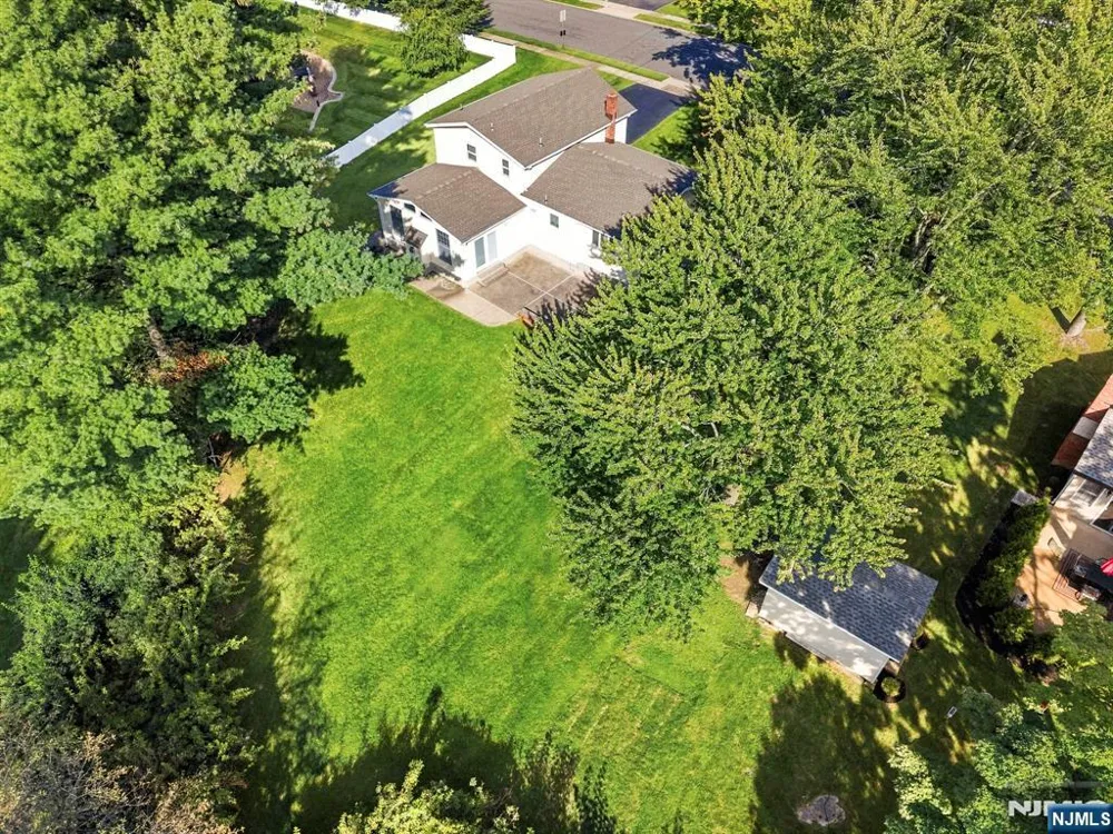 33 Waling Drive Wayne, NJ 07470