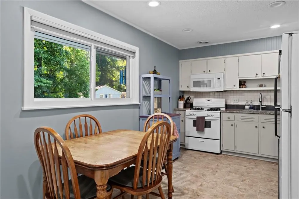 3361 Pawnee Trail SW Marietta, GA 30060