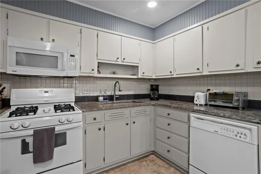 3361 Pawnee Trail SW Marietta, GA 30060