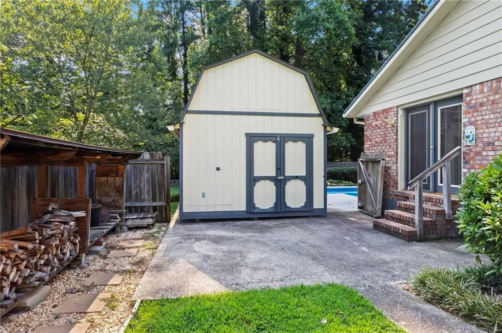 3361 Pawnee Trail SW Marietta, GA 30060