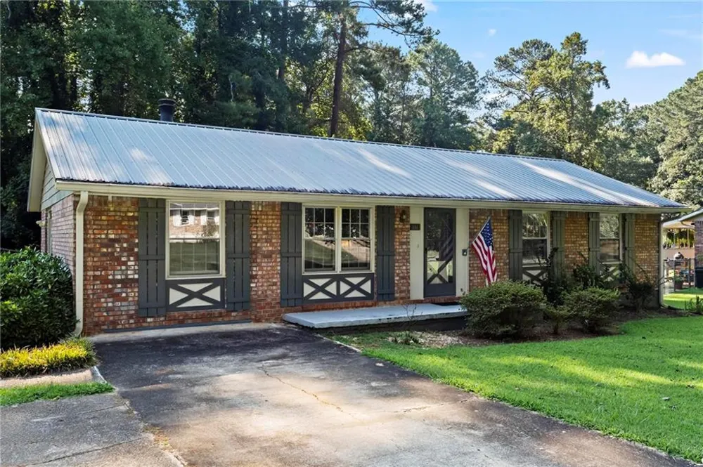 3361 Pawnee Trail SW Marietta, GA 30060