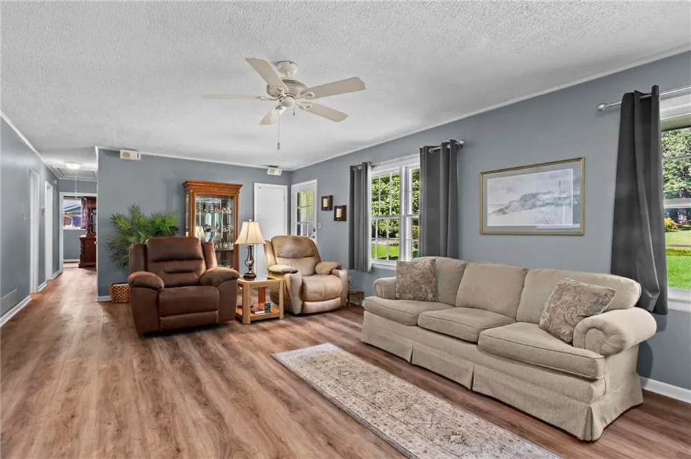 3361 Pawnee Trail SW Marietta, GA 30060