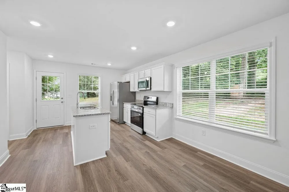 672 Saxon Avenue Spartanburg, SC 29301