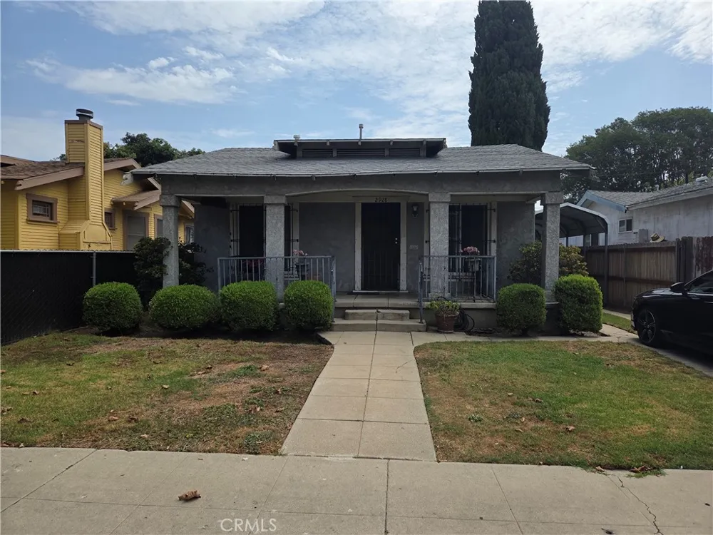 2928 Virginia Los Angeles, CA 90016