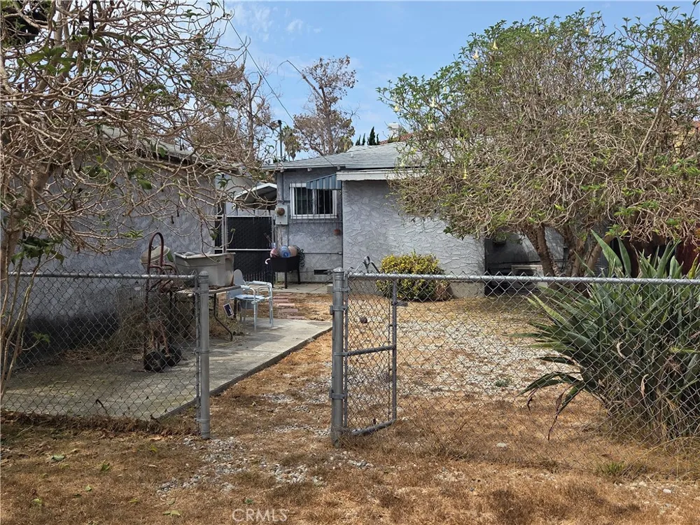 2928 Virginia Los Angeles, CA 90016