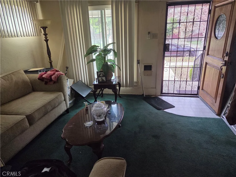 2928 Virginia Los Angeles, CA 90016