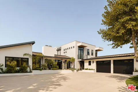 7405 Pyramid Place