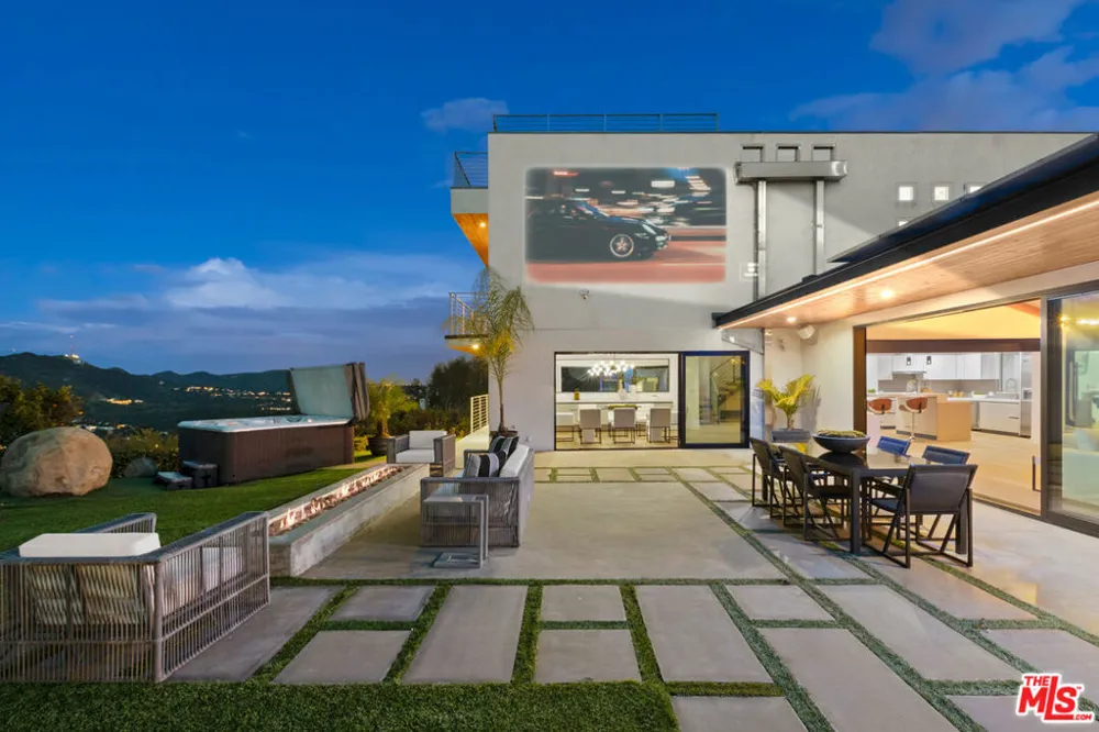 7405 Pyramid Place Los Angeles, CA 90046