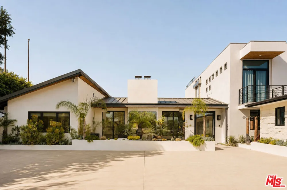 7405 Pyramid Place Los Angeles, CA 90046