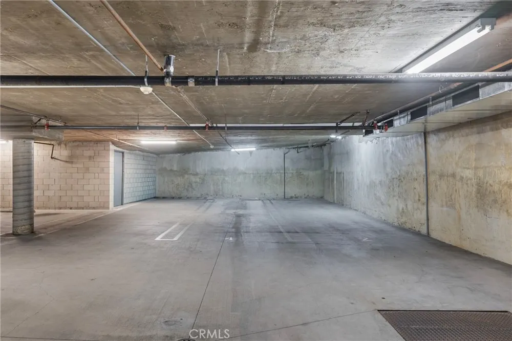 1515 Grismer Burbank, CA 91504