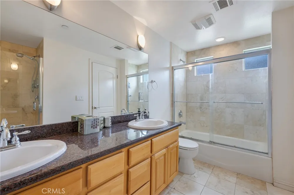 1515 Grismer Burbank, CA 91504