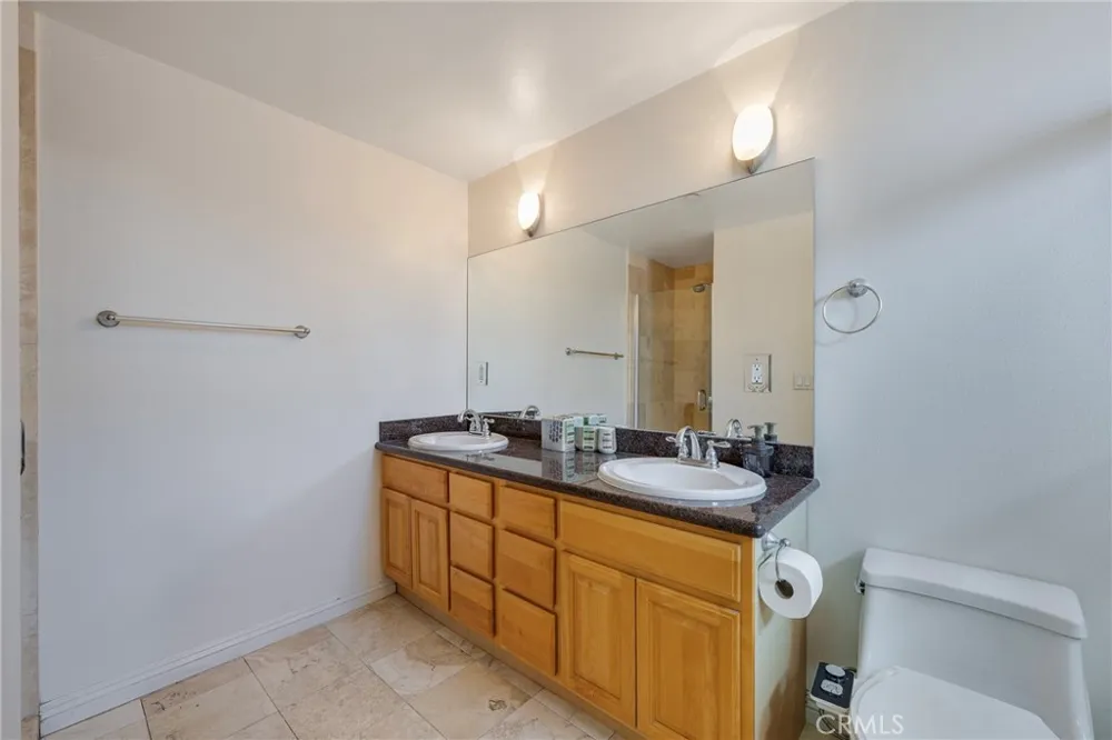 1515 Grismer Burbank, CA 91504