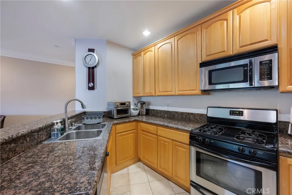 1515 Grismer Burbank, CA 91504