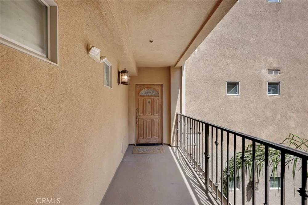 1515 Grismer Burbank, CA 91504