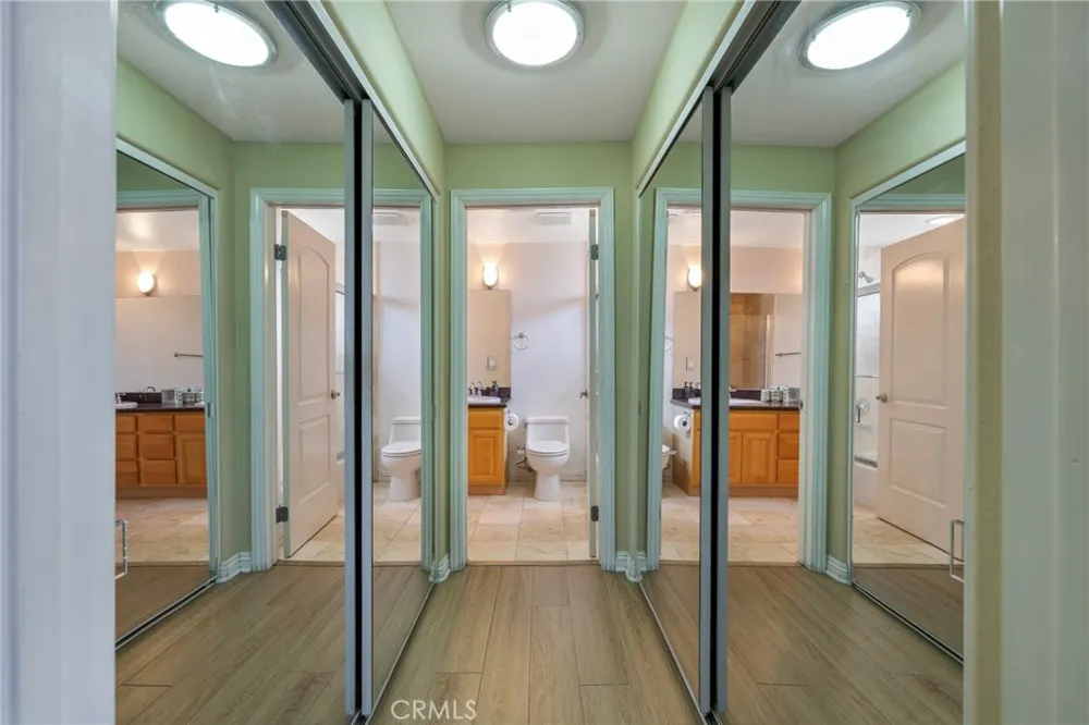 1515 Grismer Burbank, CA 91504