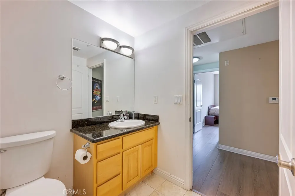 1515 Grismer Burbank, CA 91504