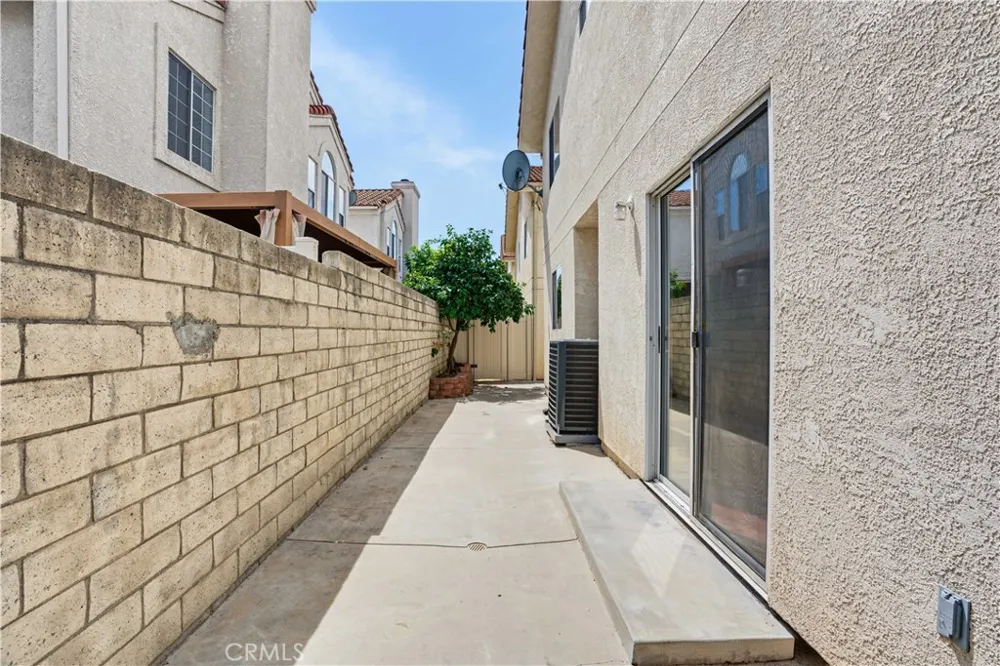 18334 Keswick St. Reseda, CA 91335