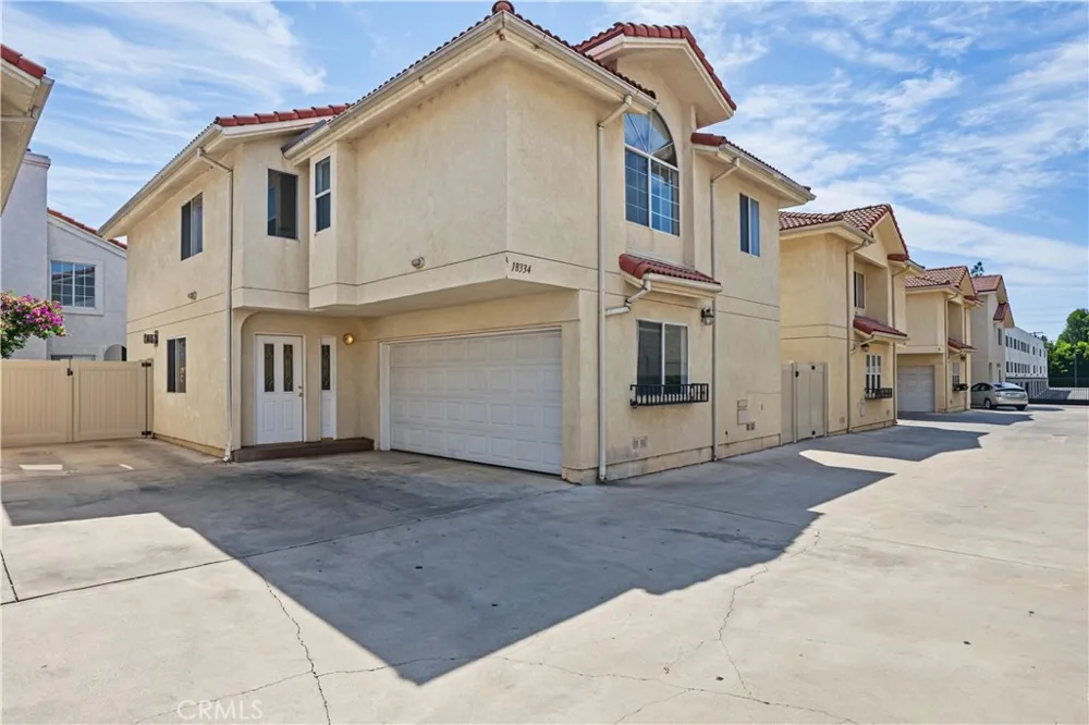 18334 Keswick St. Reseda, CA 91335