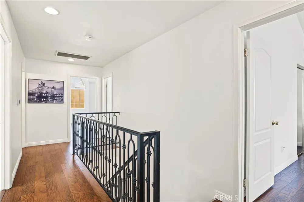 18334 Keswick St. Reseda, CA 91335