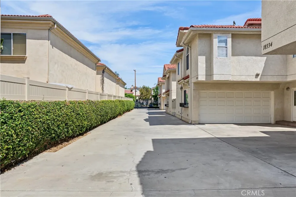 18334 Keswick St. Reseda, CA 91335