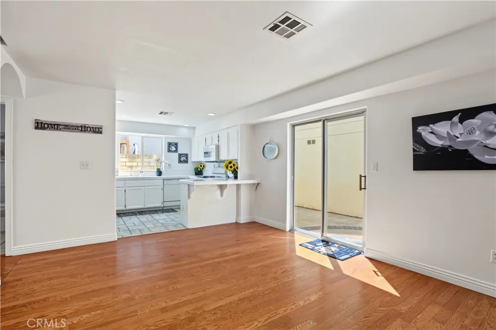 18334 Keswick St. Reseda, CA 91335