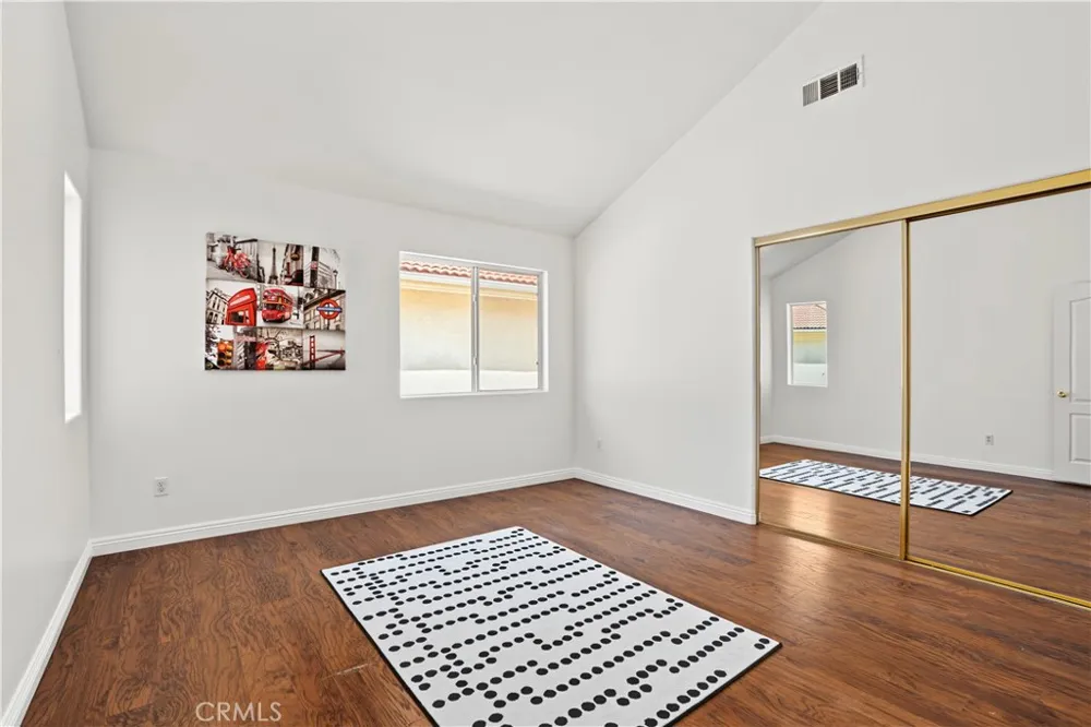 18334 Keswick St. Reseda, CA 91335