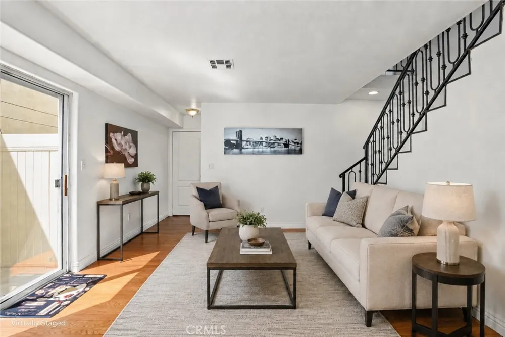 18334 Keswick St. Reseda, CA 91335