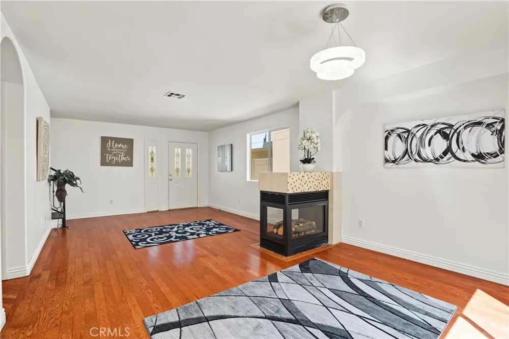 18334 Keswick St. Reseda, CA 91335