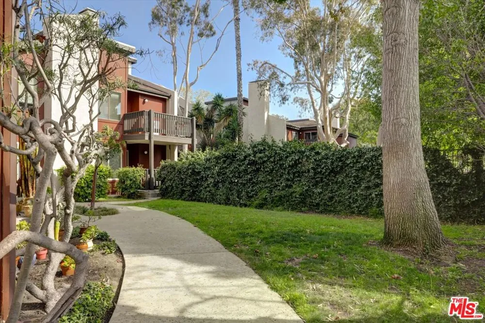 4845 Maytime Lane Culver City, CA 90230