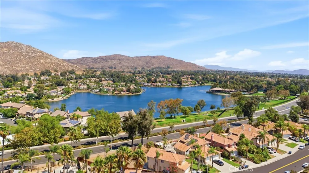 23355 Via Amador Moreno Valley, CA 92557
