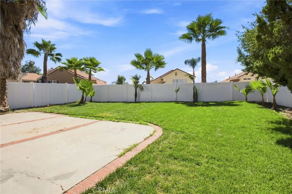 23355 Via Amador Moreno Valley, CA 92557