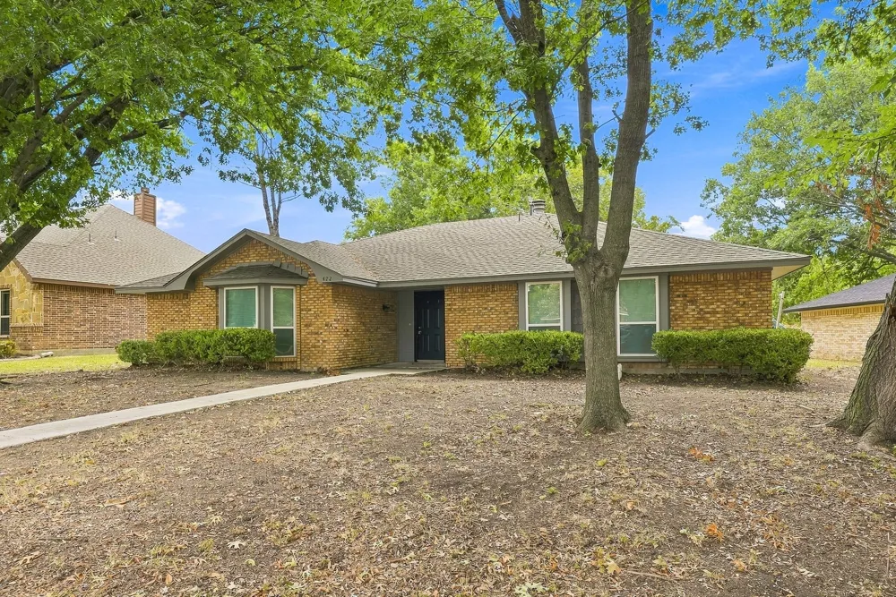 422 Ash Lane Lancaster, TX 75146