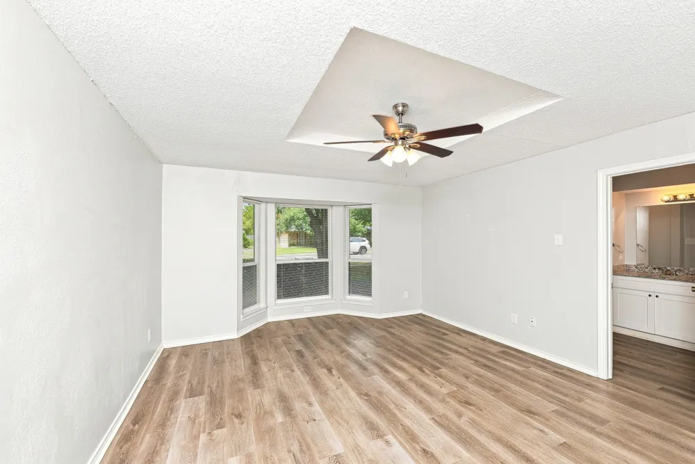 422 Ash Lane Lancaster, TX 75146