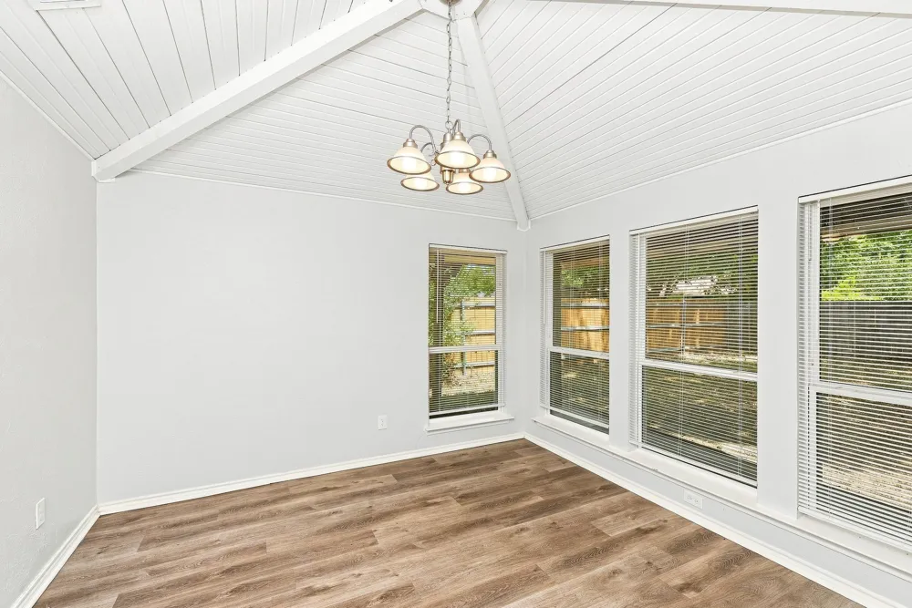 422 Ash Lane Lancaster, TX 75146