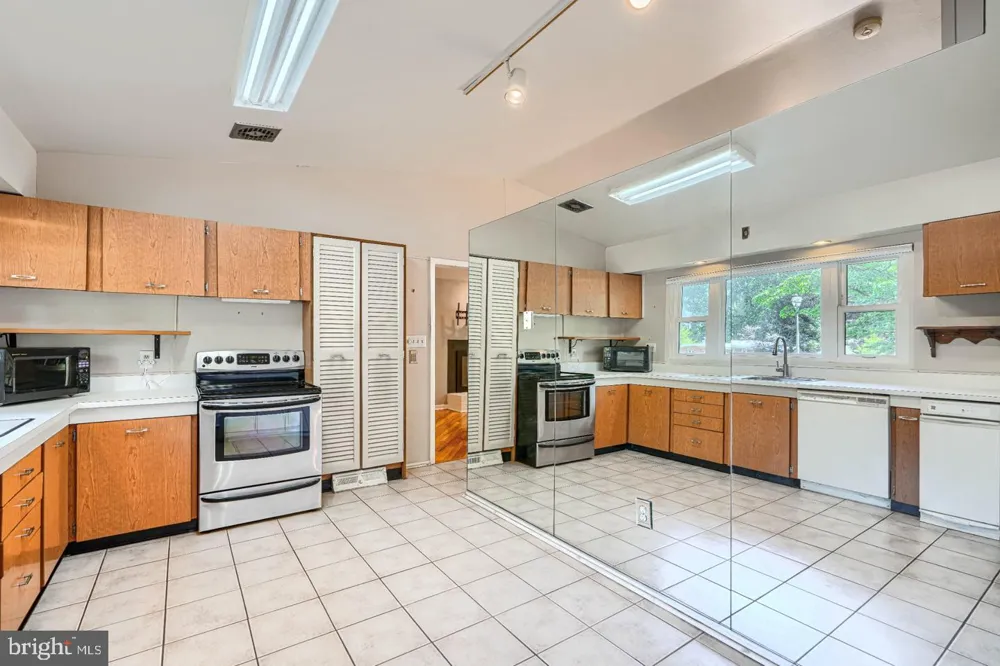 3204 TIMBERFIELD LANE Pikesville, MD 21208