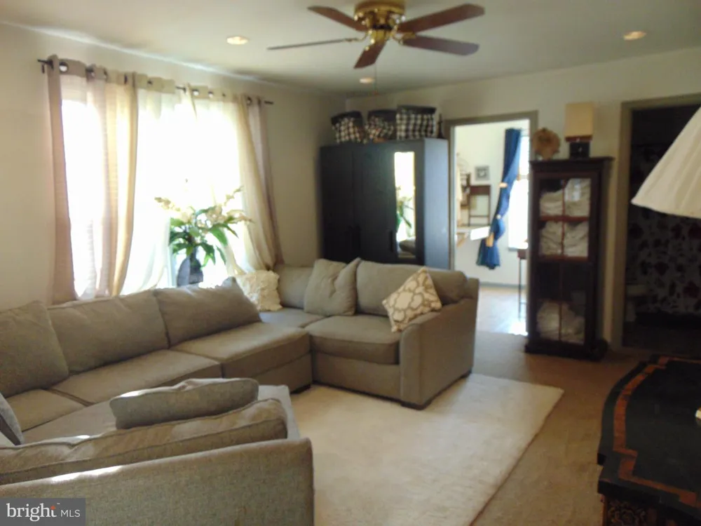310 E 3RD AVENUE E Runnemede, NJ 08078