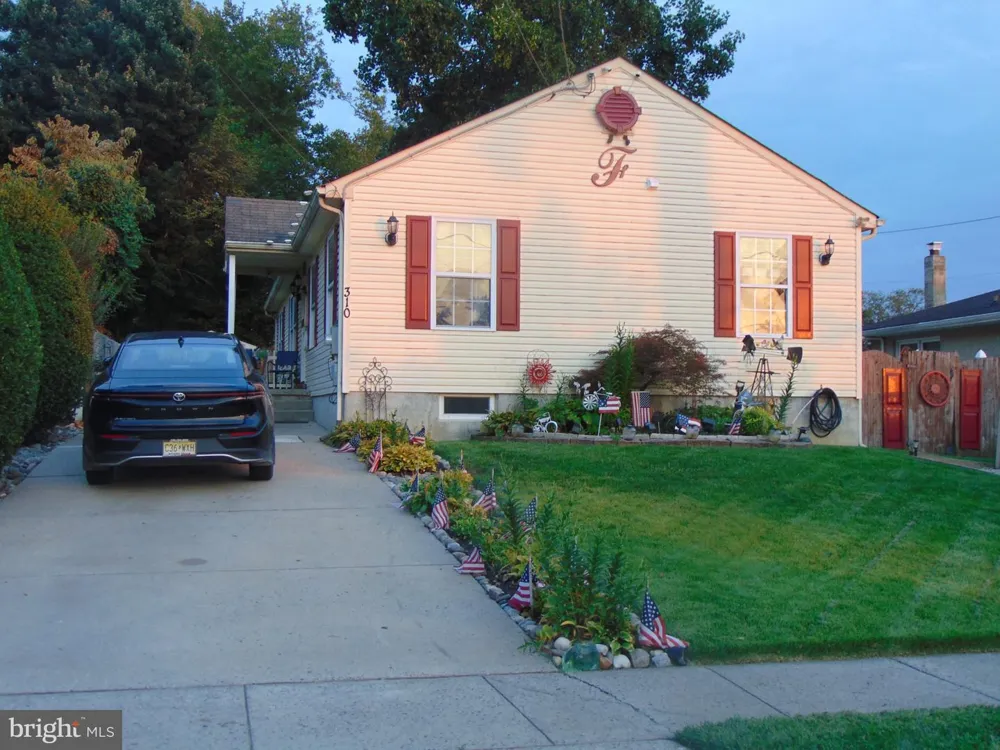 310 E 3RD AVENUE E Runnemede, NJ 08078