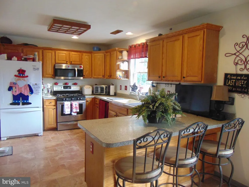 310 E 3RD AVENUE E Runnemede, NJ 08078